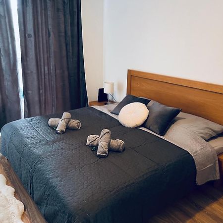 Old Town City Center Apartment 1 - Private Parking Included Košice Exteriér fotografie