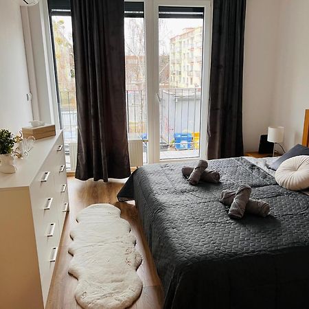 Old Town City Center Apartment 1 - Private Parking Included Košice Exteriér fotografie