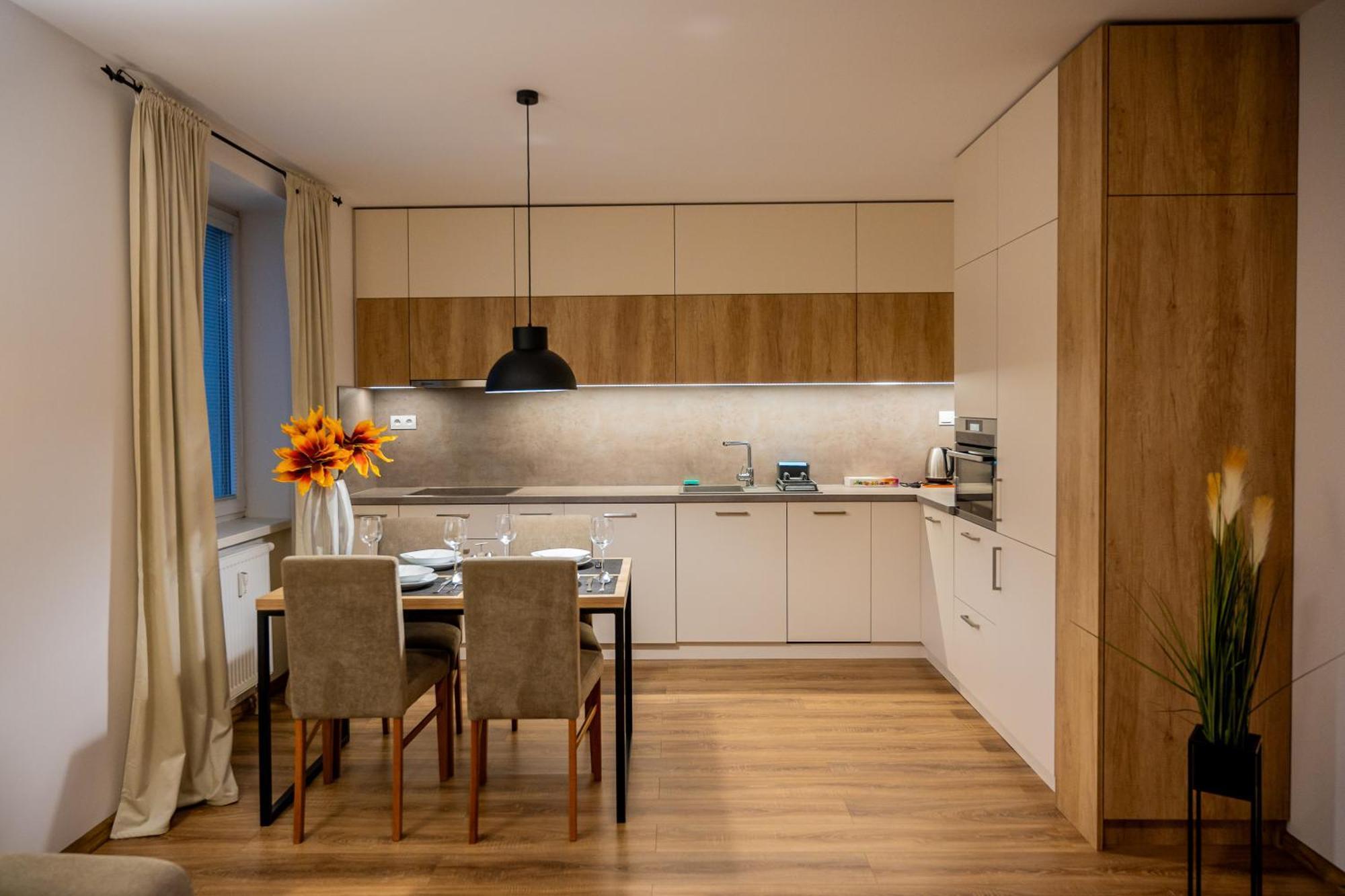 Old Town City Center Apartment 1 - Private Parking Included Košice Exteriér fotografie