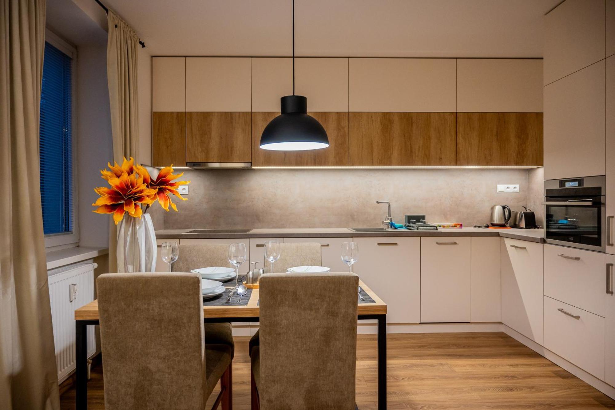 Old Town City Center Apartment 1 - Private Parking Included Košice Exteriér fotografie