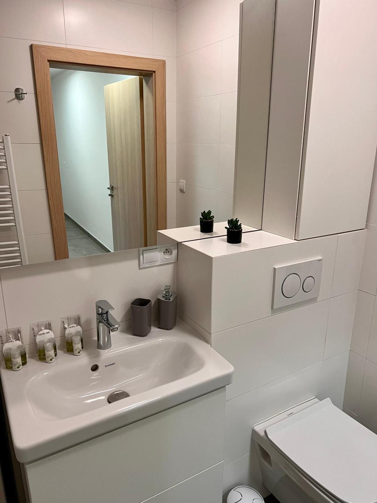 Old Town City Center Apartment 1 - Private Parking Included Košice Exteriér fotografie